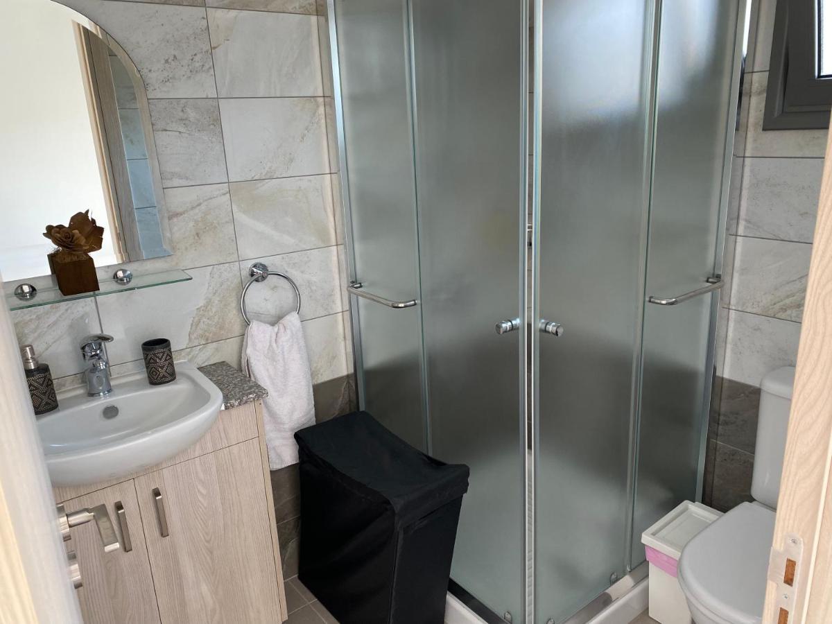 Modern City Center Apartment Saripolou 2 Lemesós Eksteriør bilde